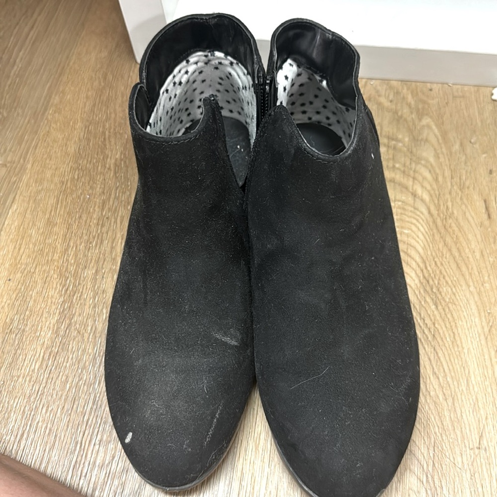 Black cat and jack boots size 4